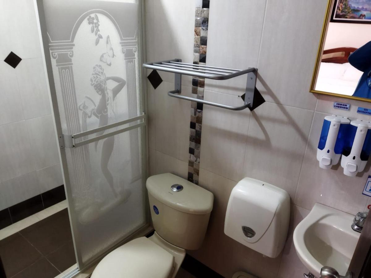 Hotel Velanez Suite Ριομπάμπα Εξωτερικό φωτογραφία